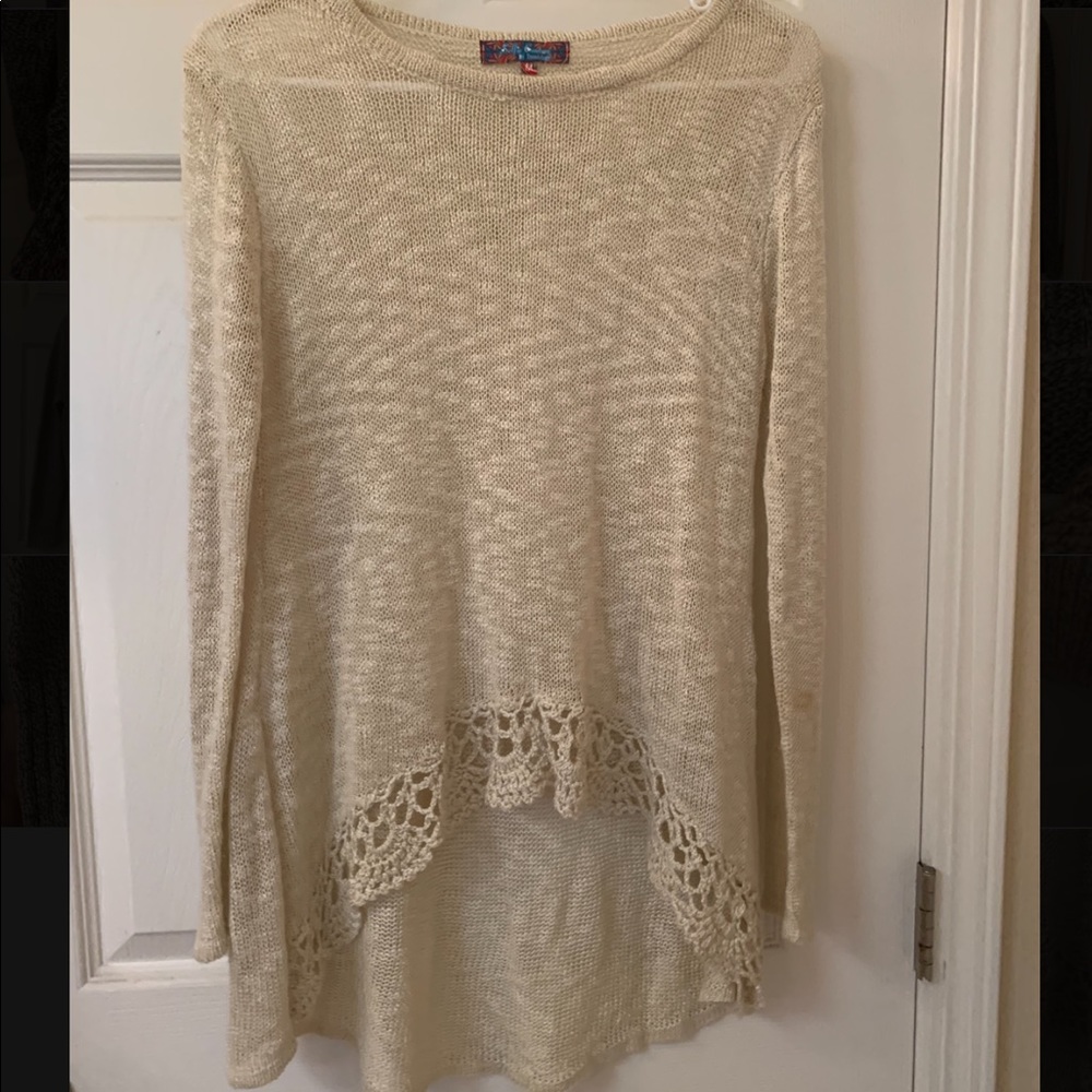 Selfie Couture by Trendology women’s sweater.  (C)